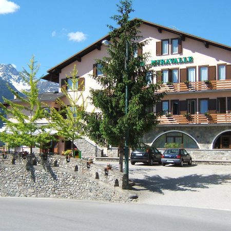 Hotel Ristorante Miravalle Teglio Exterior photo