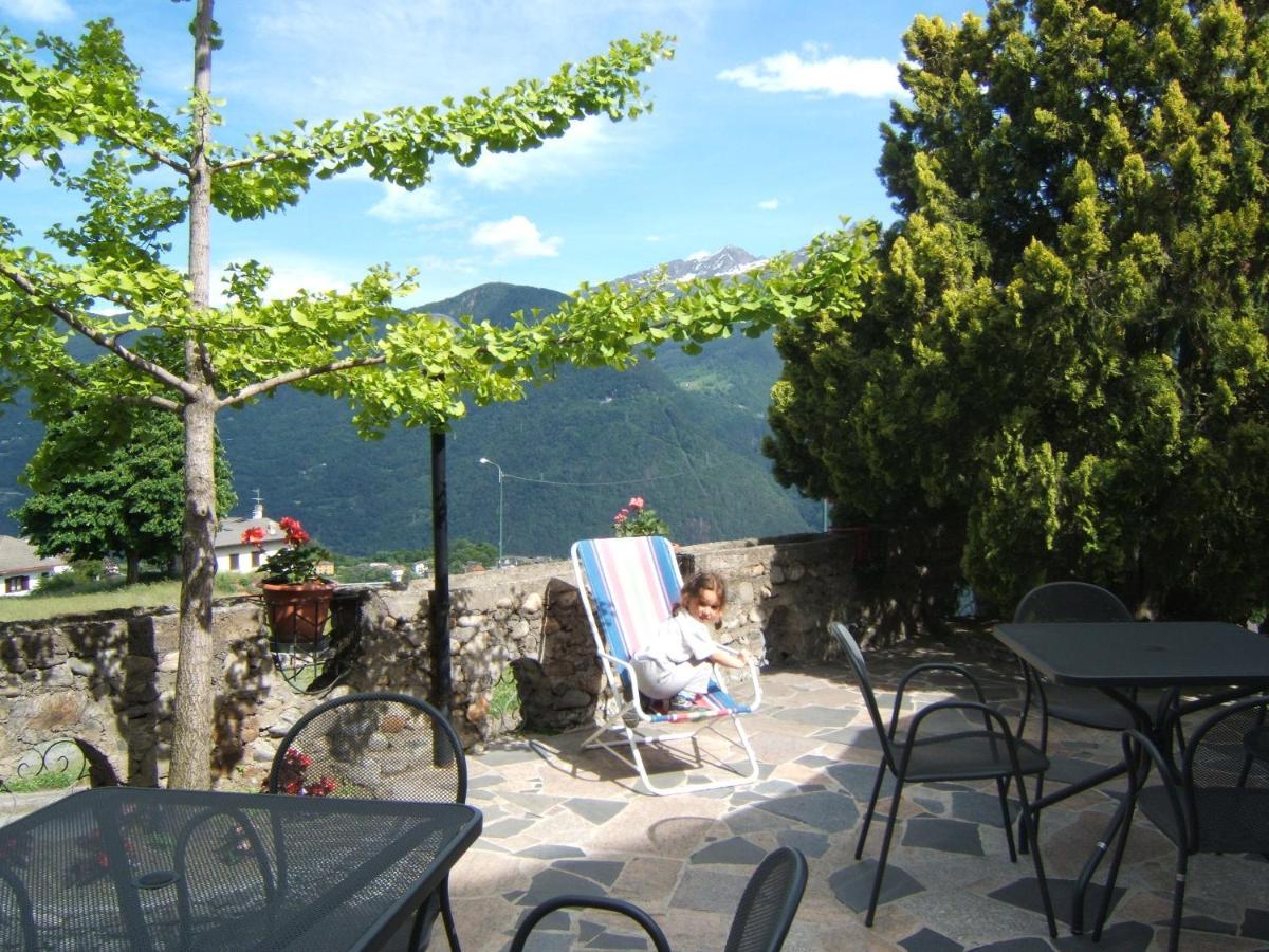 Hotel Ristorante Miravalle Teglio Exterior photo