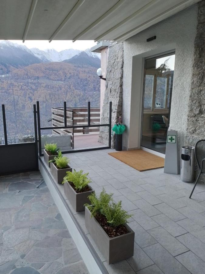 Hotel Ristorante Miravalle Teglio Exterior photo