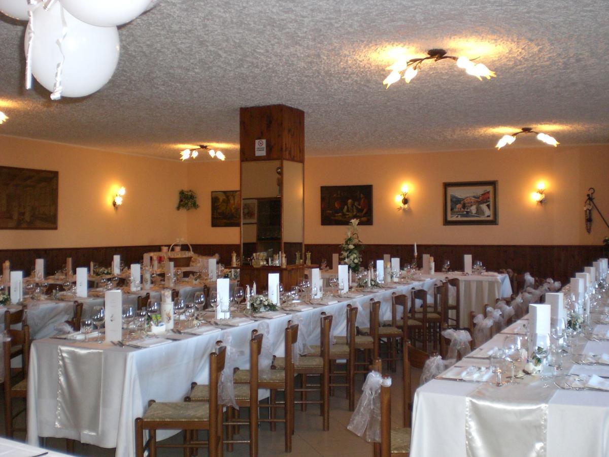 Hotel Ristorante Miravalle Teglio Exterior photo